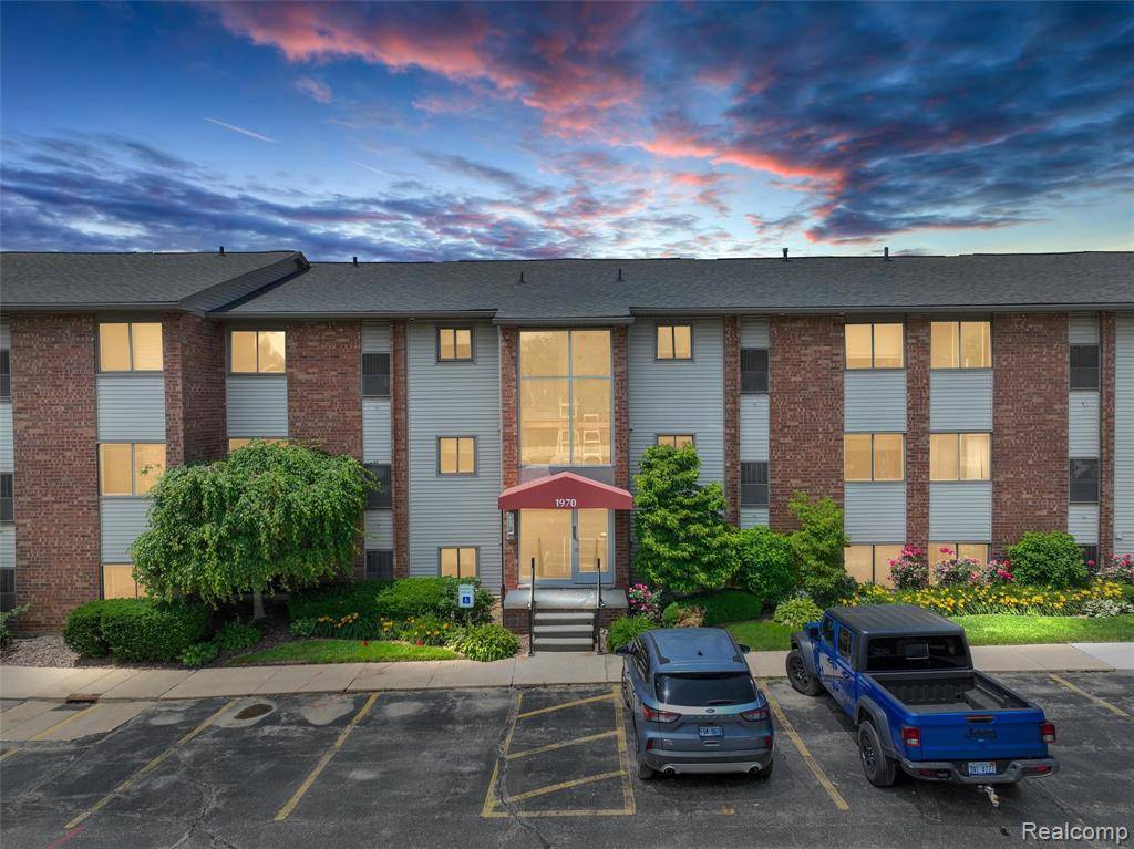 1970 Klingensmith Road, Bloomfield Hills, MI 48302 0273