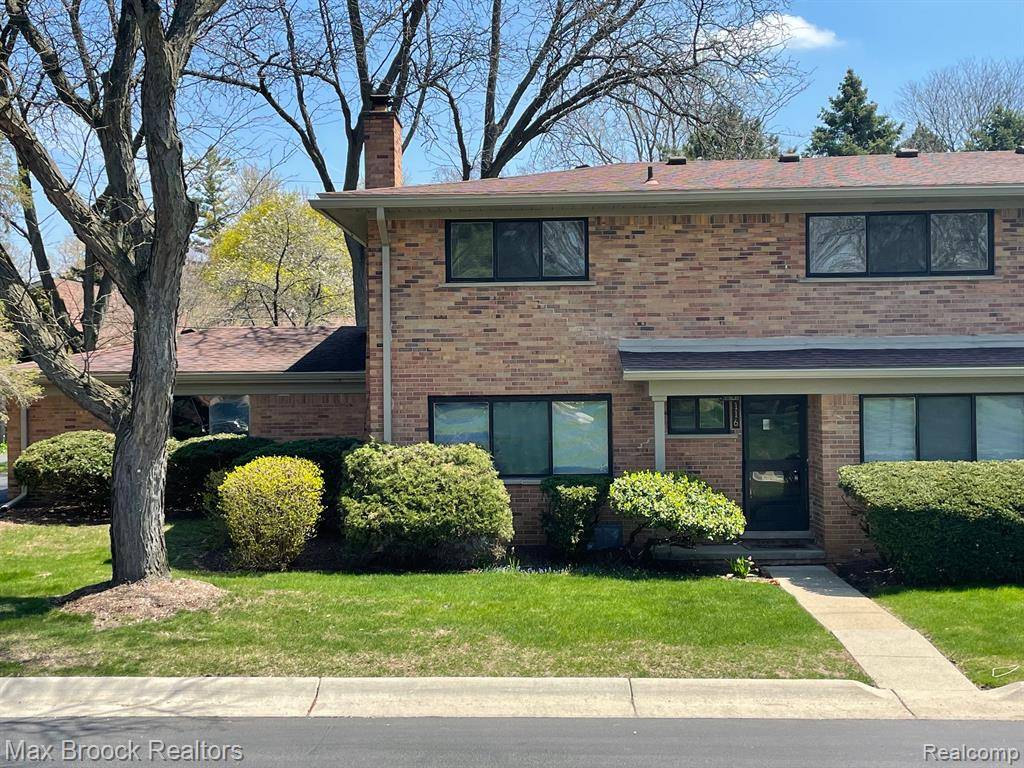 116 E HICKORY GROVE Road, Bloomfield Hills, MI 48304 1739