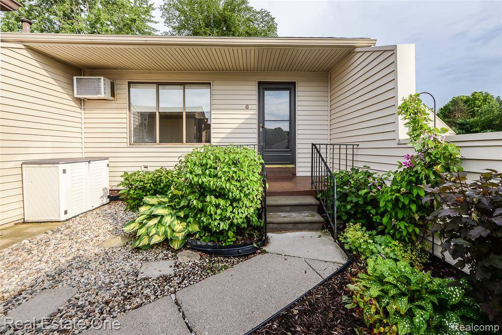 South Lyon, MI 48178,62177 TICONDEROGA