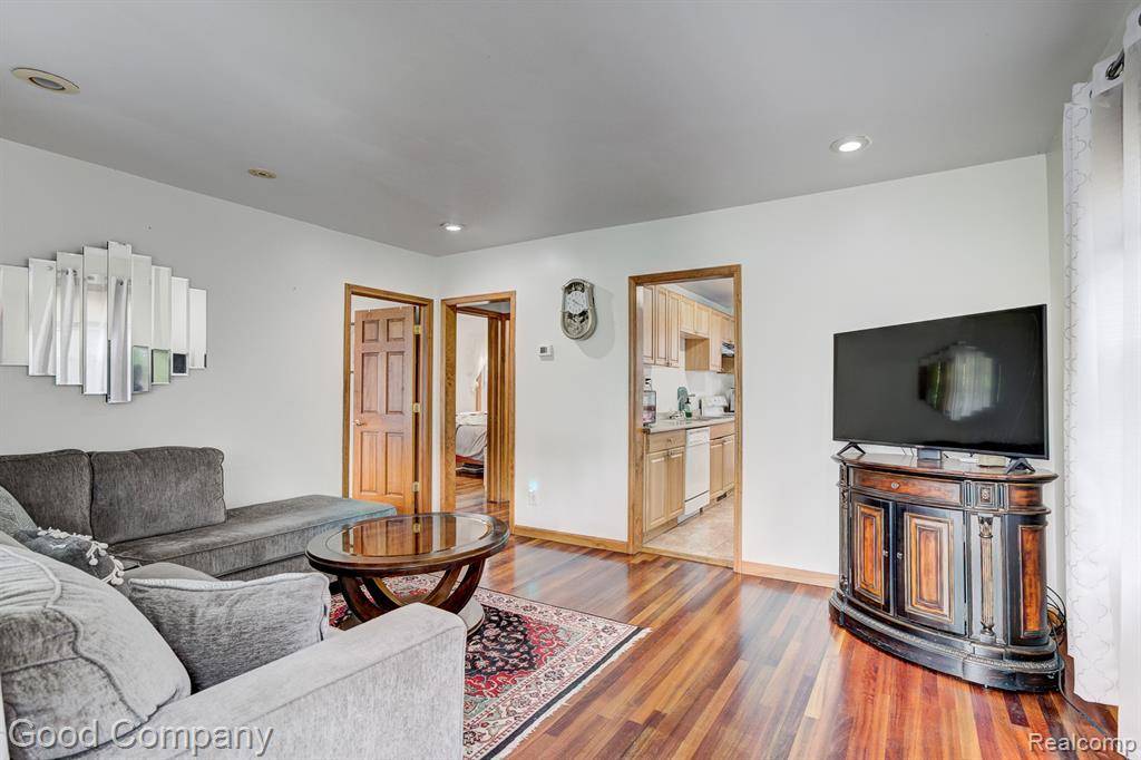 419 Linden Avenue, Royal Oak, MI 48073 3621