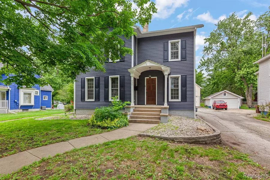 830 College Avenue, Adrian, MI 49221 2514