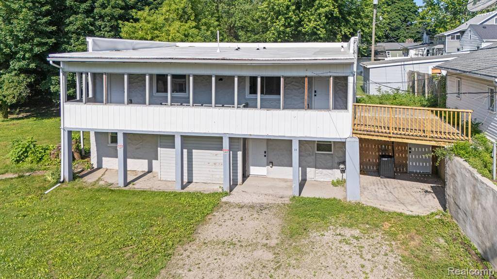 Royal Oak, MI 48326 3220,34 Cross Street