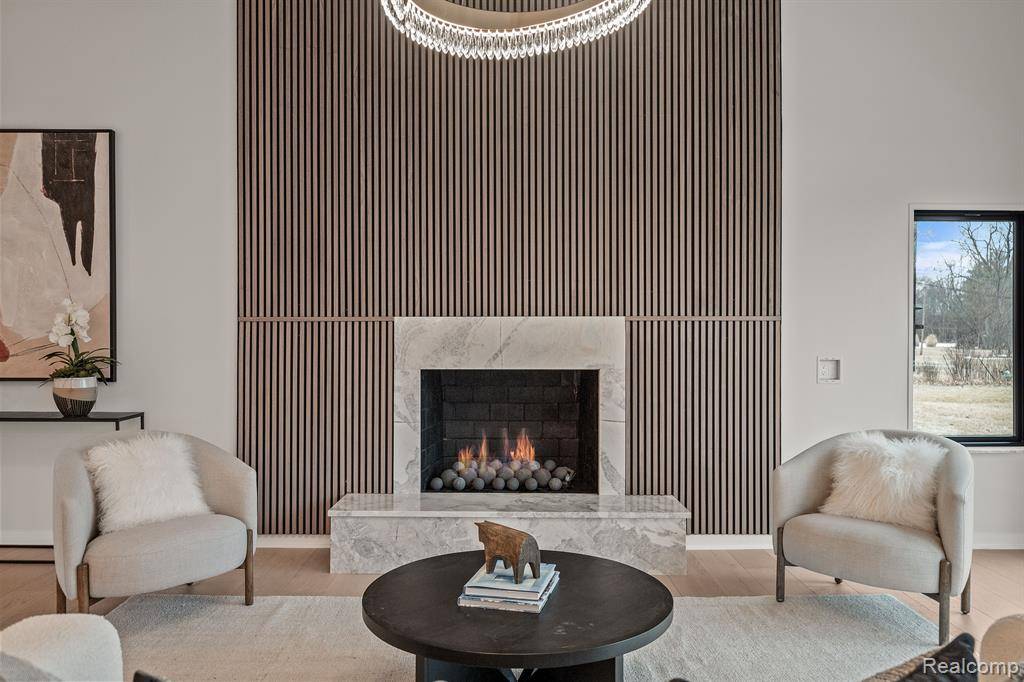 Beverly Hills, MI 48025 4859,21725 NORMANDALE Street