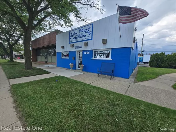Wyandotte, MI 48192,1806 Eureka Avenue