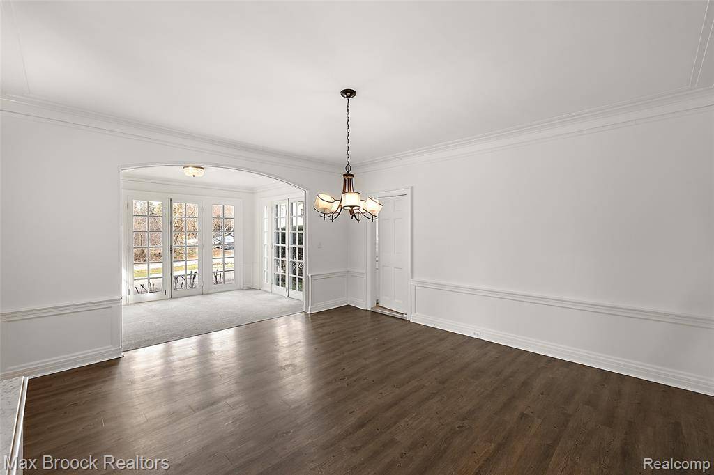 Bloomfield Hills, MI 48304 2645,1200 Orchard Ridge Road
