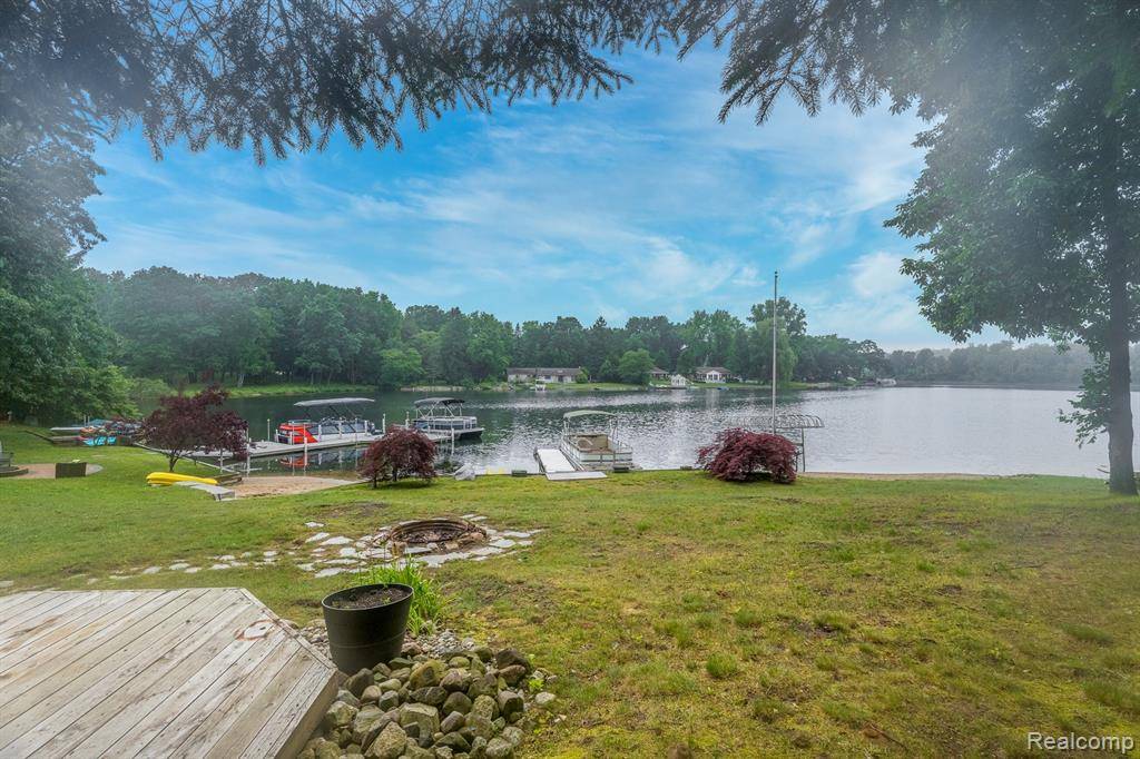 Highland, MI 48357 3210,2624 Lynch