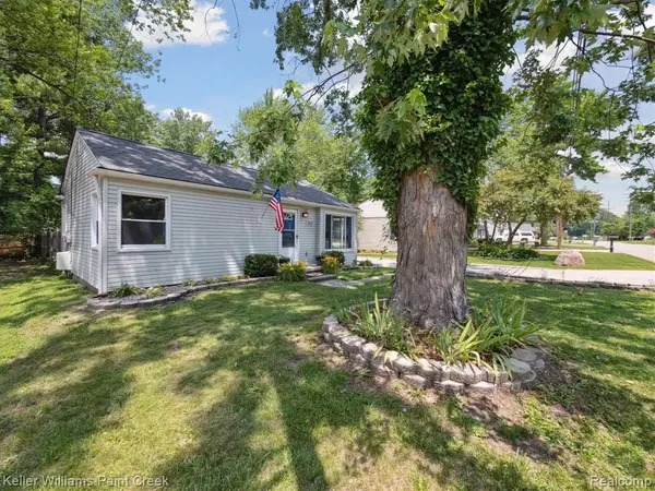 Utica, MI 48317 5403,7447 Crissman Street