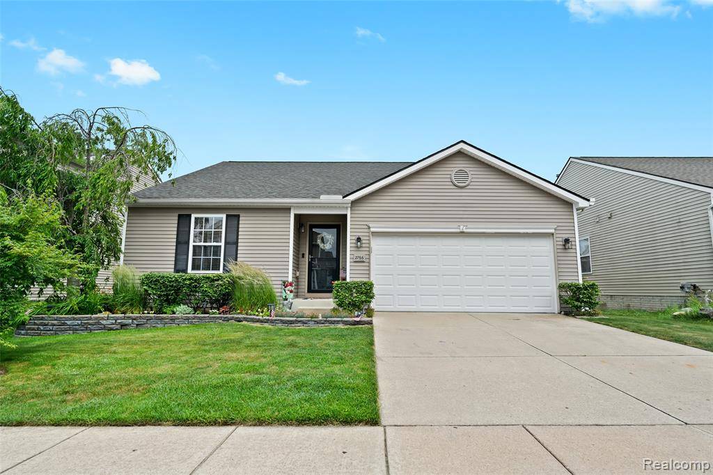 2766 Au Gres River Drive, Fowlerville, MI 48836 9088