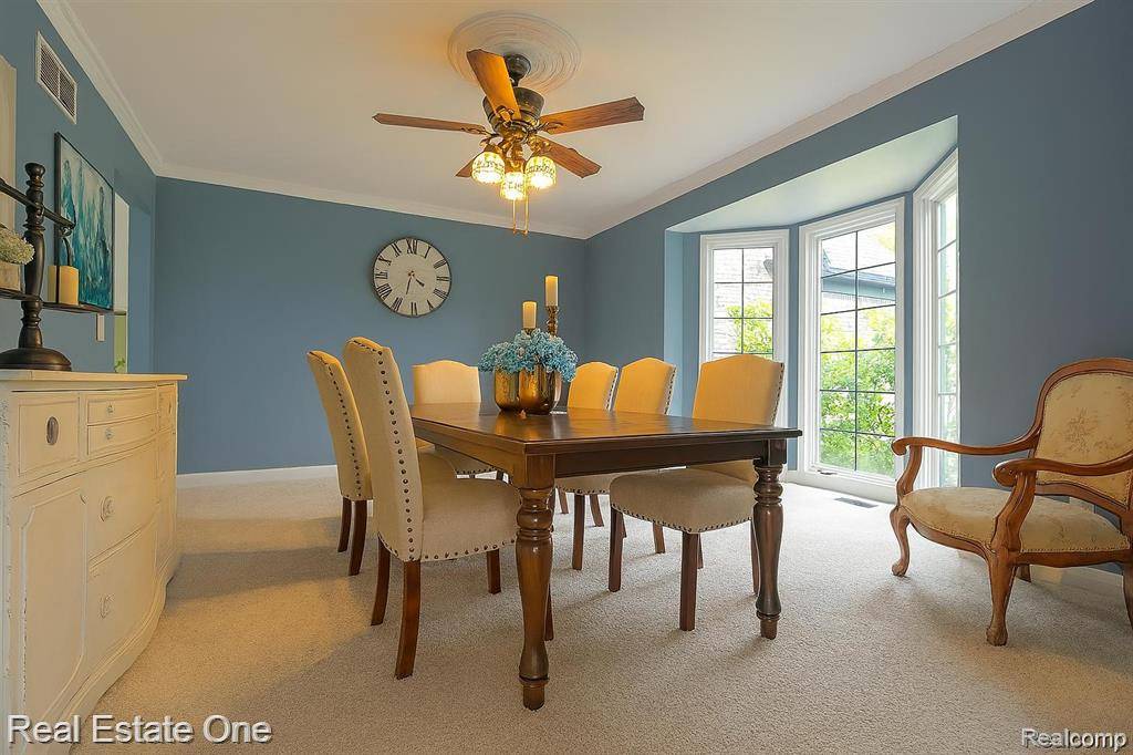 Shelby Twp, MI 48315 1557,14607 STRATFORD
