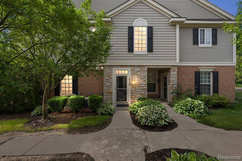 1926 Cedar Valley Drive, Canton, MI 48188 2249