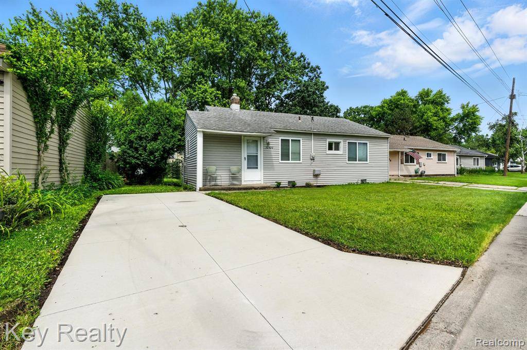Westland, MI 48186 4748,32420 Muskegon Court