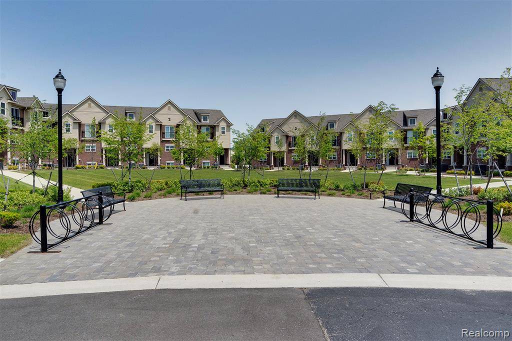 Novi, MI 48375 1864,41668 ORIANNA Lane
