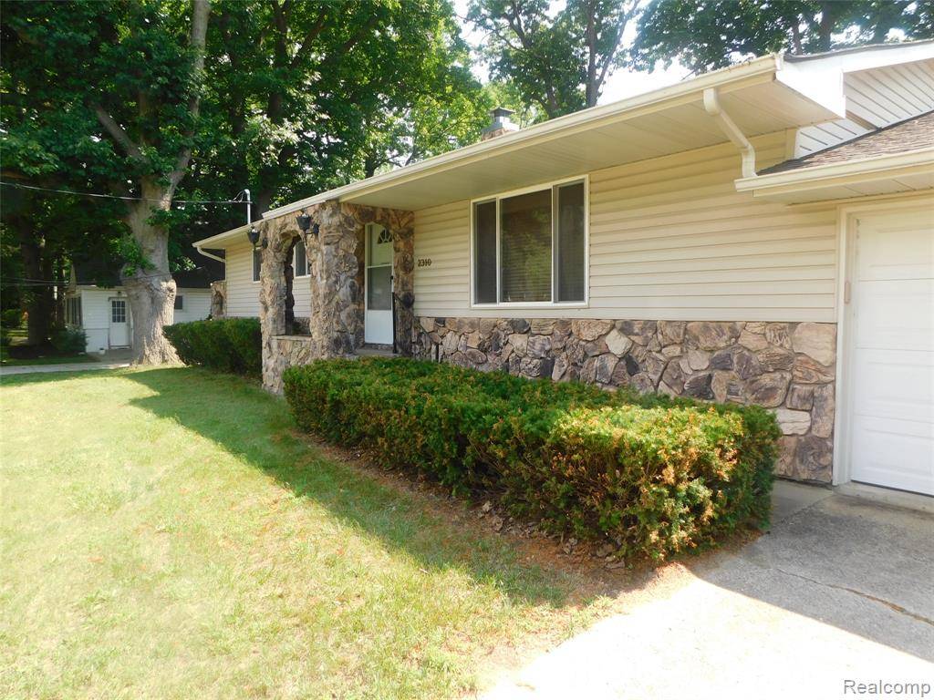 Auburn Hills, MI 48326 2308,2310 Dexter Road
