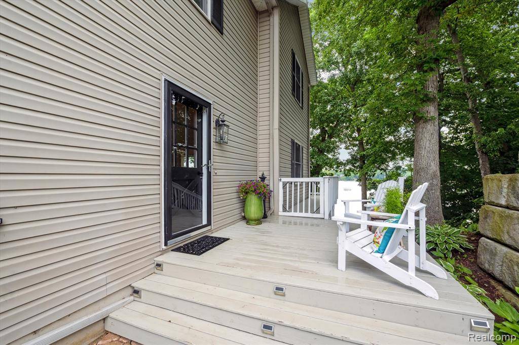 Brighton, MI 48116 6506,6201 Academy Drive