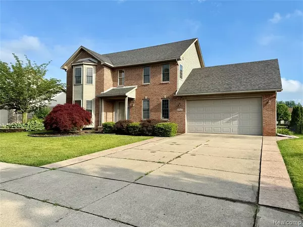 Belleville, MI 48111 1086,47635 Belmont Drive