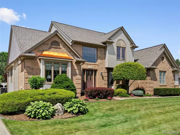 Utica, MI 48315 5020,47215 Robins Nest Drive
