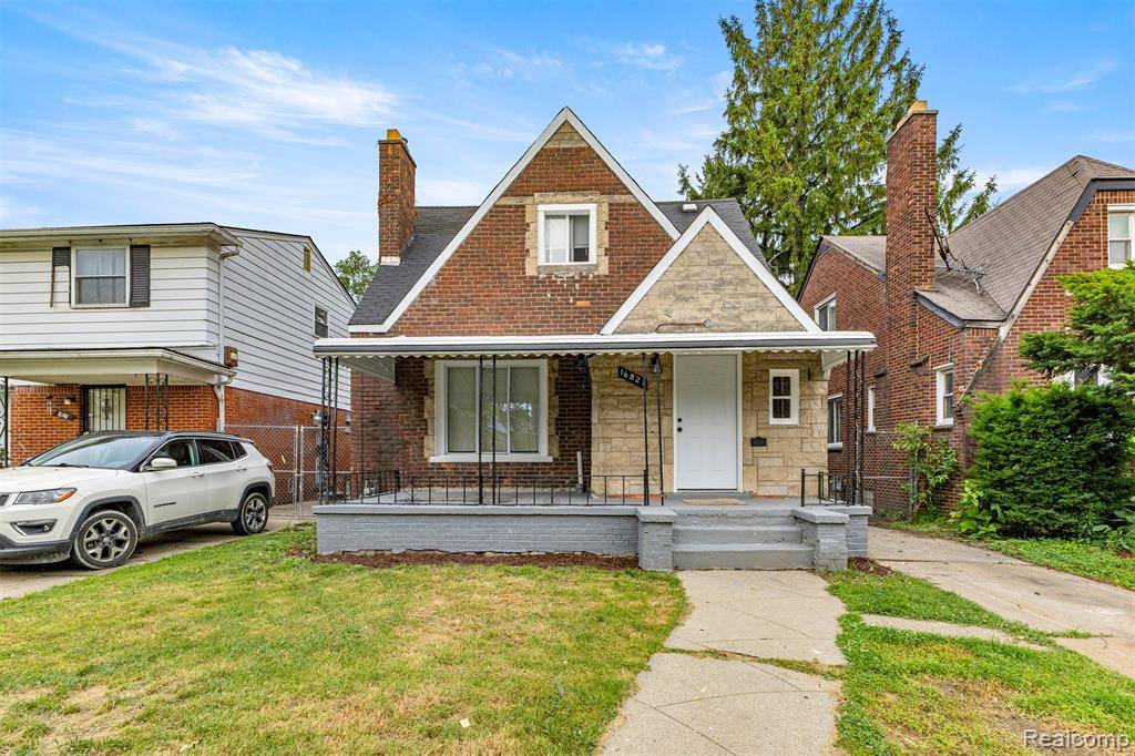 Dearborn, MI 48235 4216,16821 Steel Street