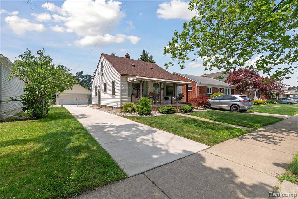 Wyandotte, MI 48192 7218,1766 Cora Street