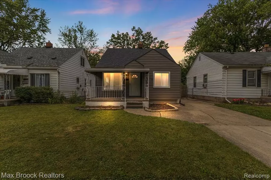 15911 Leona Drive, Redford, MI 48239 3846