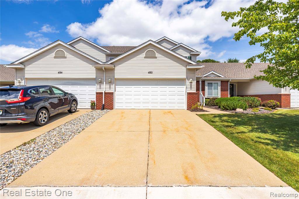 Howell, MI 48843 7603,480 Hosta