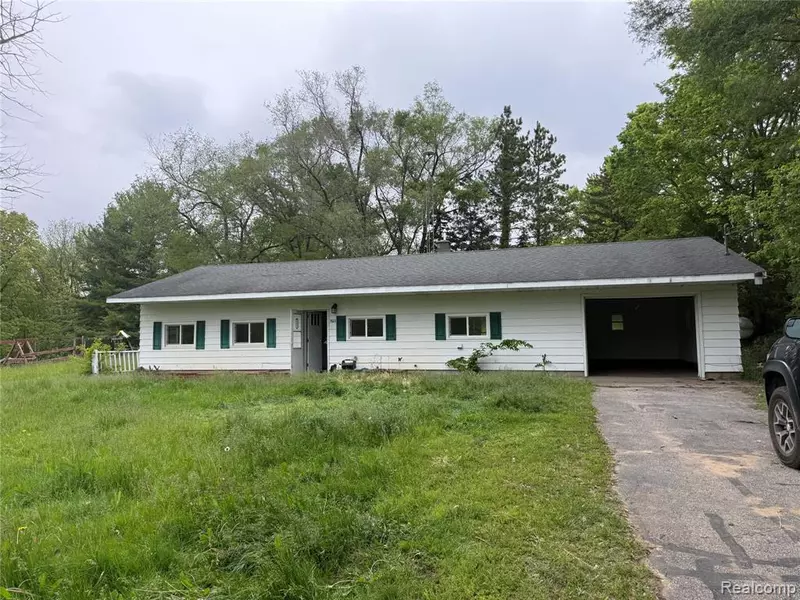 7601 Kimball Road, Lyons, MI 48851 9698