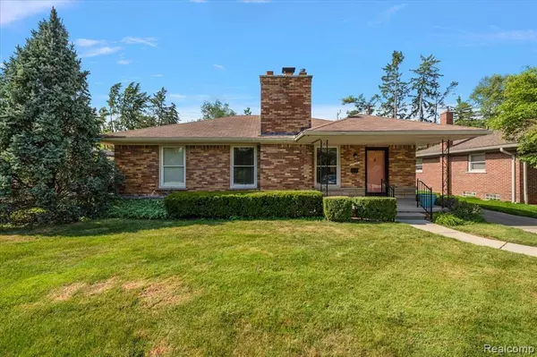 Beverly Hills, MI 48025 5540,17330 Beverly Road