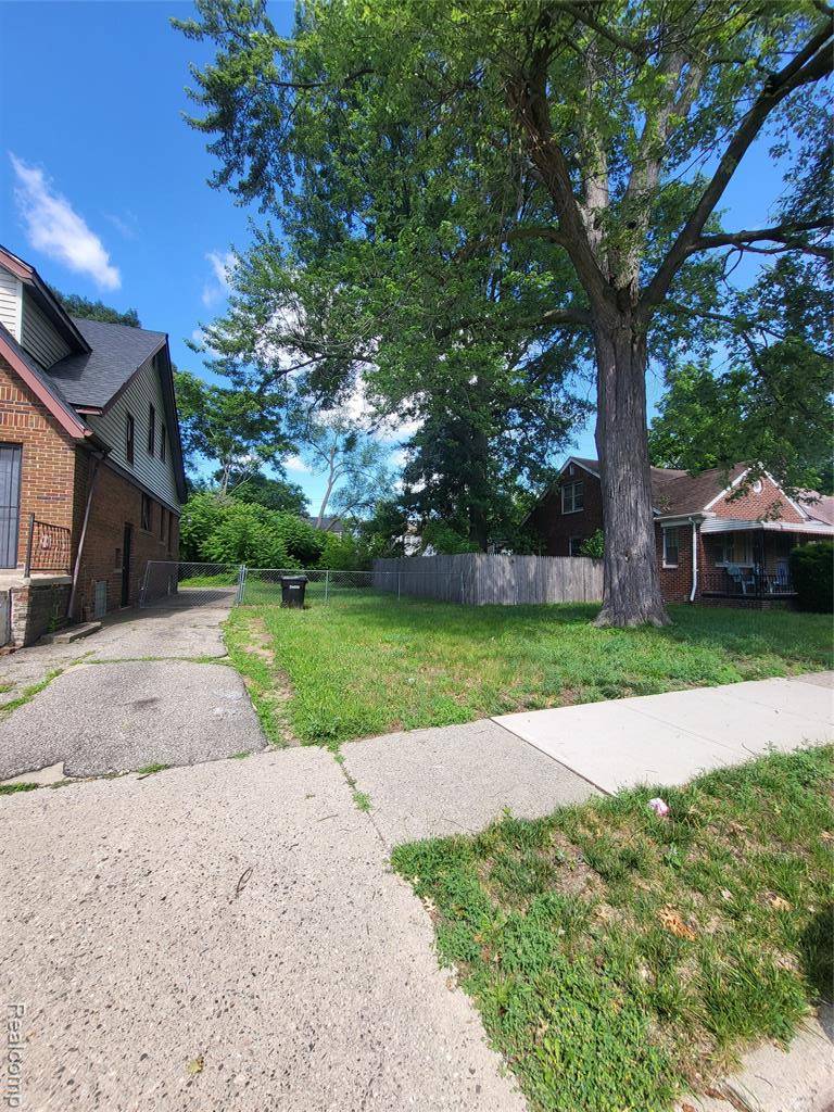 Detroit, MI 48235 4209,16559 Sorrento Street