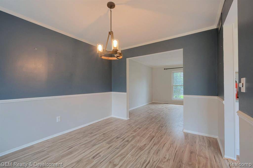 Northville, MI 48167 1980,19864 Scenic Harbour Drive