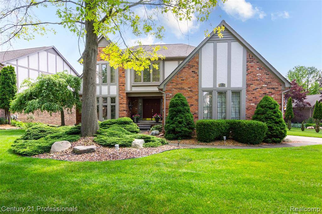 6626 Lake Pointe, Shelby Twp, MI 48317 2117
