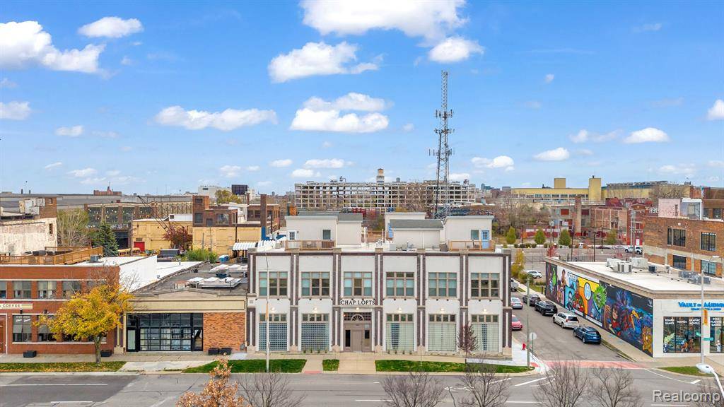 2843 E Grand Blvd, Detroit, MI 48211 2036