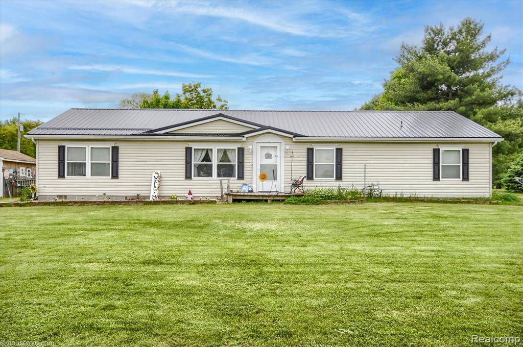 355 Carpenter Road, Fostoria, MI 48435 9747