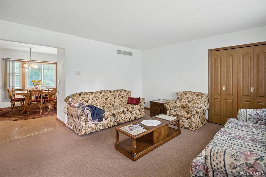 Burton, MI 48519 1679,3480 S Vassar Road