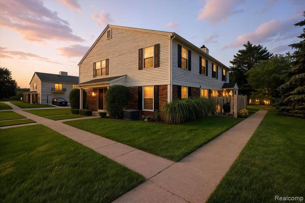 15757 N FRANKLIN Drive, Clinton Township, MI 48038 1023