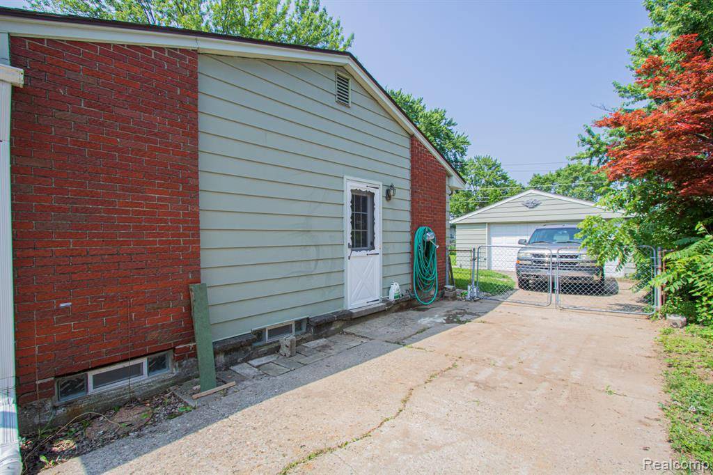 Sterling Heights, MI 48313 1713,43629 Bockley Drive