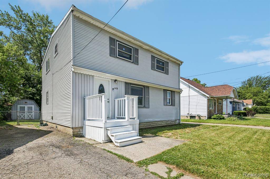 1472 Ready Avenue, Burton, MI 48529 2054