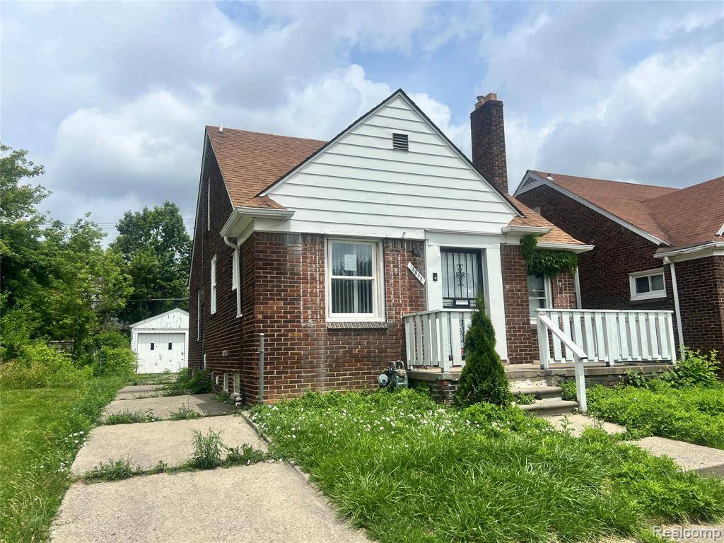Detroit, MI 48205 4104,14895 Alma Street