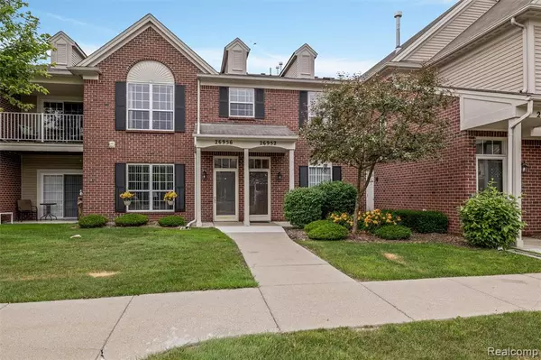 Harrison Twp, MI 48045 6518,26952 Carrington Place