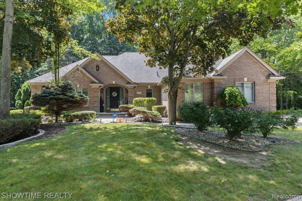 Shelby Twp, MI 48315 2165,53145 ALYSSA