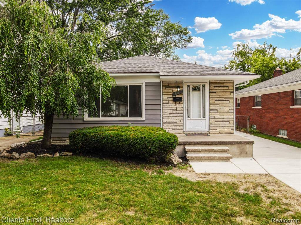 18473 Olympia, Redford, MI 48240 1752