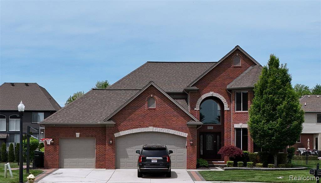 Macomb, MI 48042 5826,15330 Prentice Court