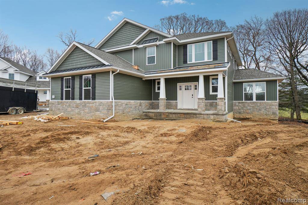 680 BIRKDALE Drive, Howell, MI 48843 5806