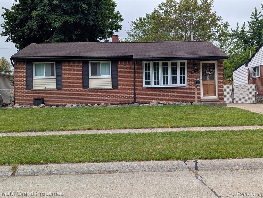 38151 Castle Drive, Romulus, MI 48174 4703