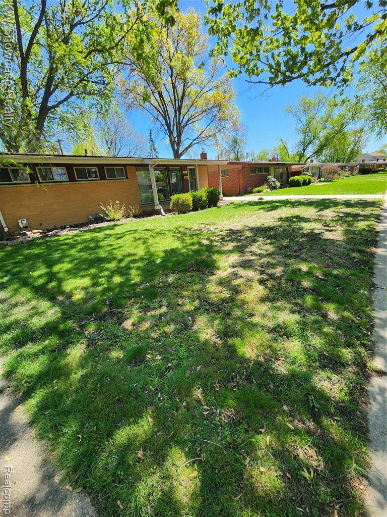 Livonia, MI 48150 3812,9248 IDAHO Street