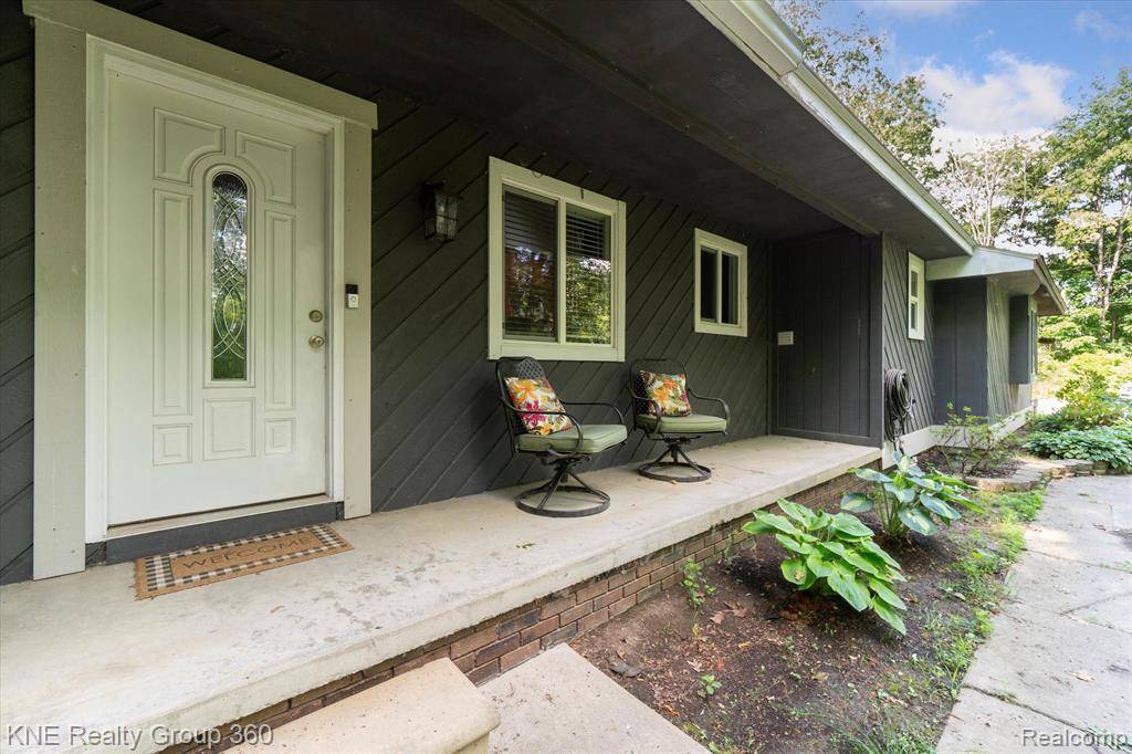 Howell, MI 48843 8024,5022 Golf Club Road