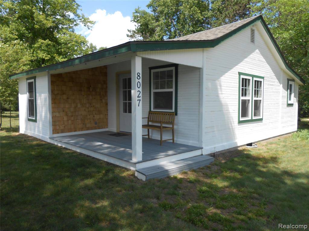 8027 Lakeshore Road, Lexington, MI 48450 9719