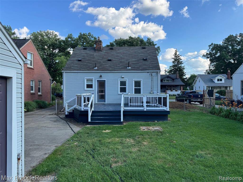 Ferndale, MI 48220 2501,261 Channing Street