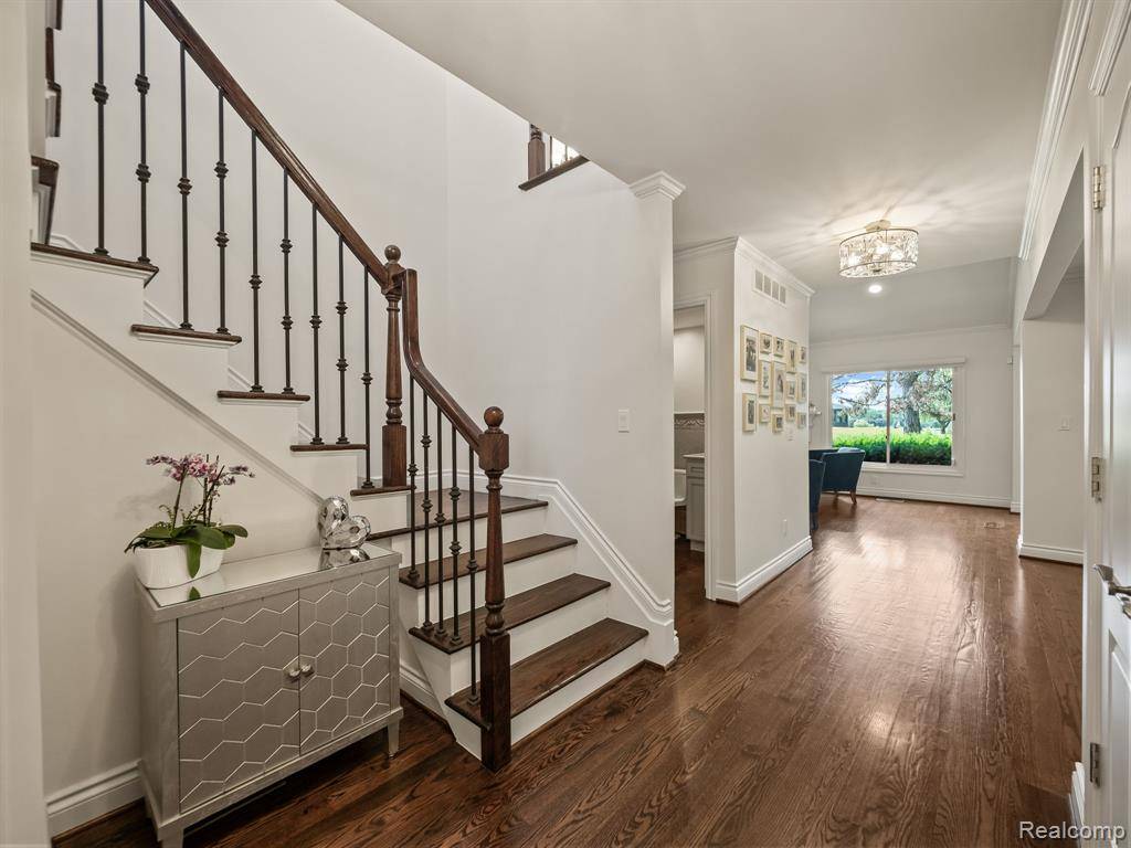 Bloomfield Hills, MI 48302 1719,1795 Golf Ridge Drive