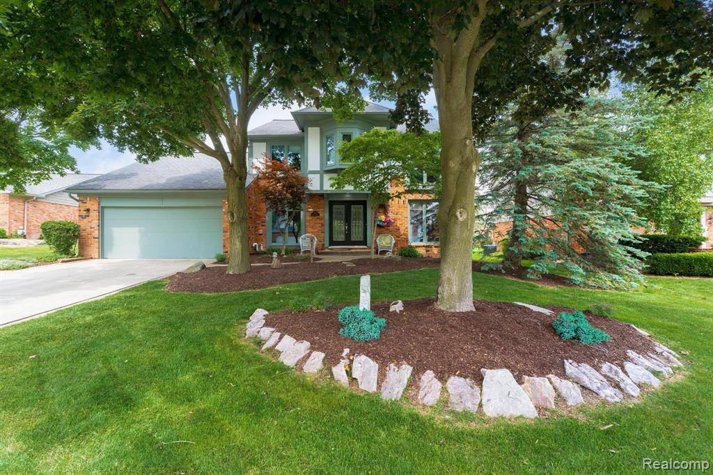 1819 Quincy Drive, Rochester Hills, MI 48306 3657