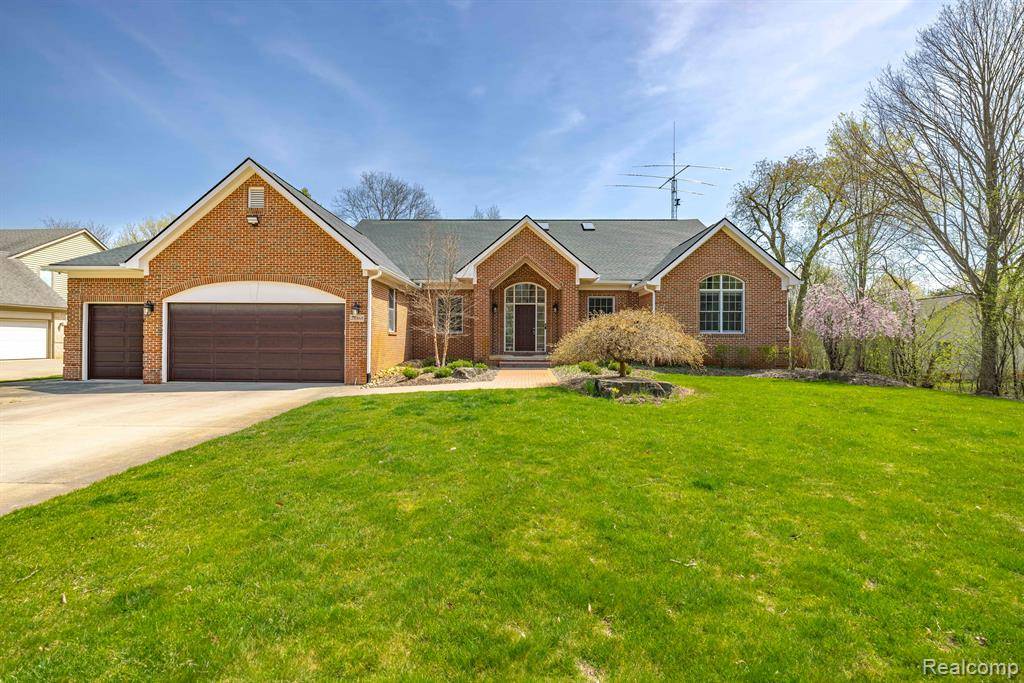 28468 SCHROEDER Street, Farmington Hills, MI 48331 3105