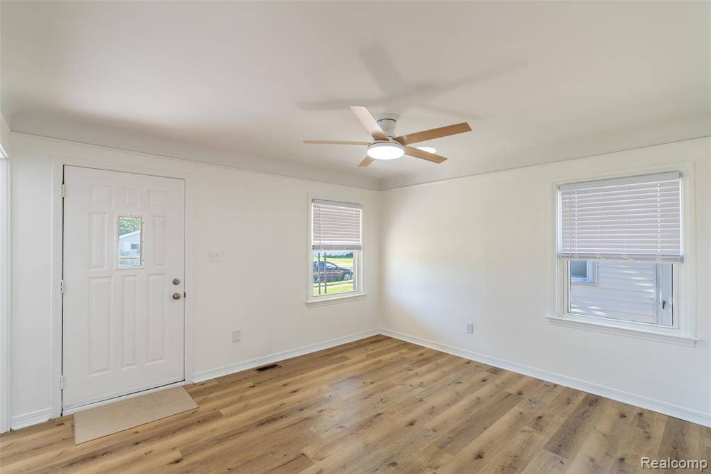 Eastpointe, MI 48021 1972,23812 Lexington Avenue